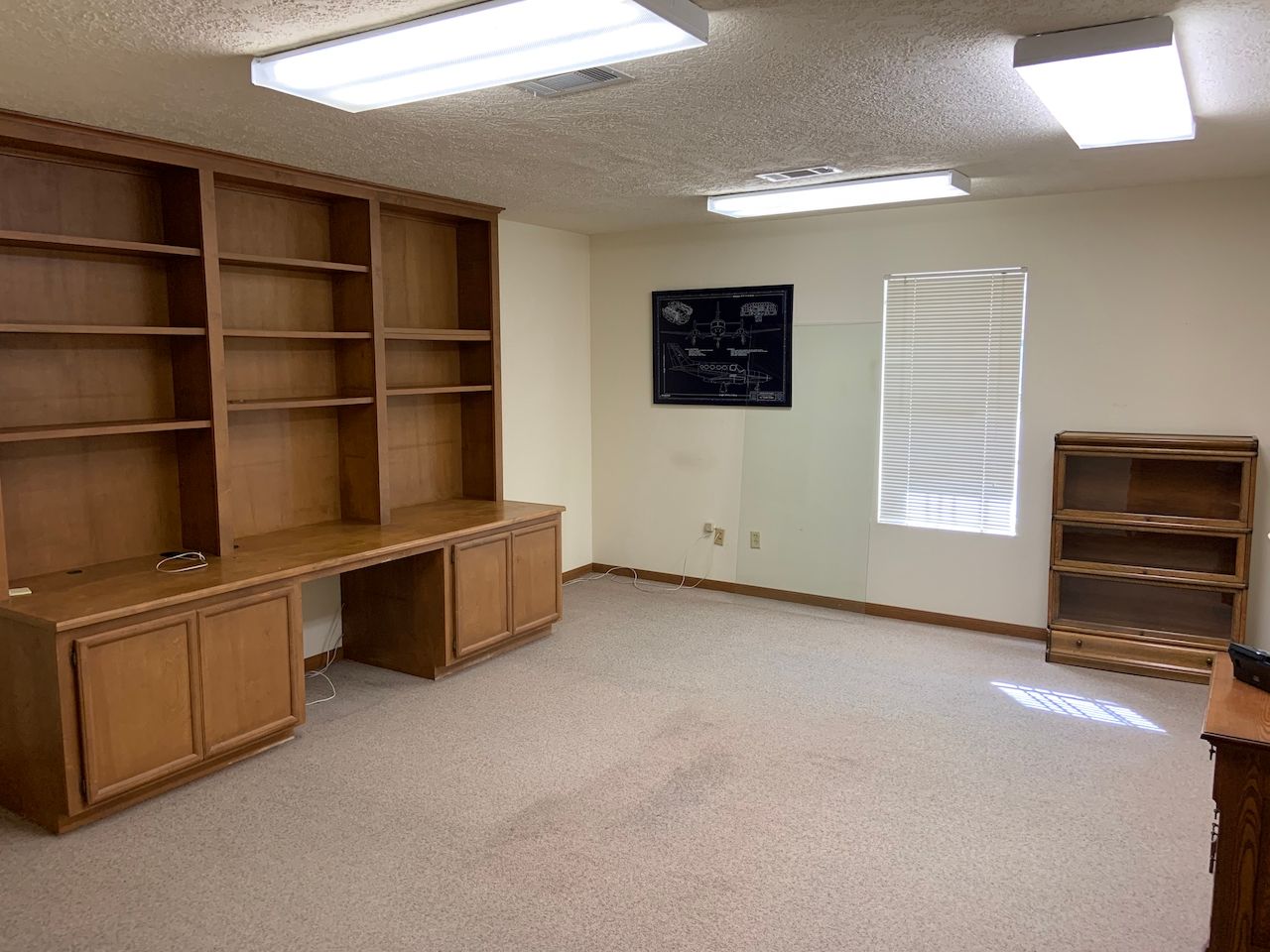 Office Building on Odom: 4749 Odom Rd, Beaumont, TX 77706